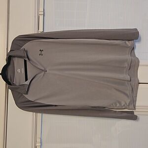 Gray long sleeve pullover